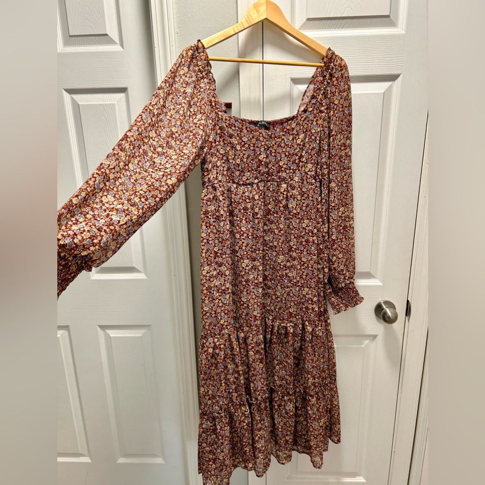 Red floral long sleeve maternity dress, size Large, from Pink Blush. Never worn!